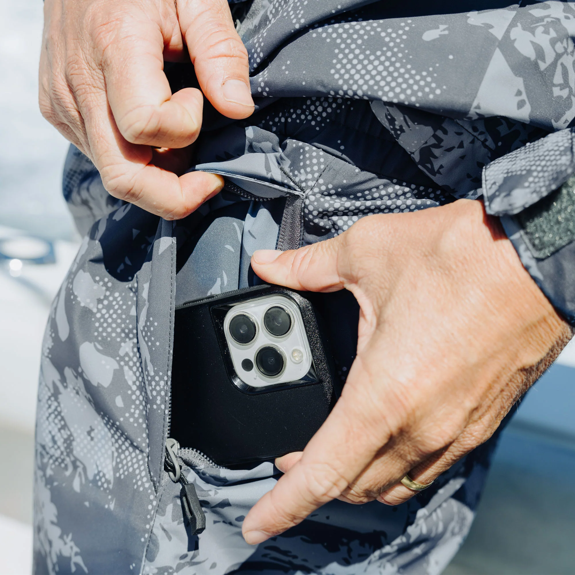 Crossing Pullover Camo Pants - Image 14