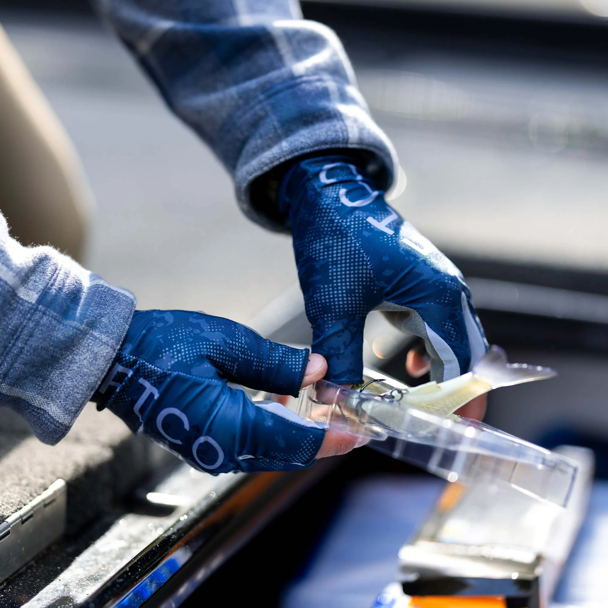 Solblok Gloves - Image 8