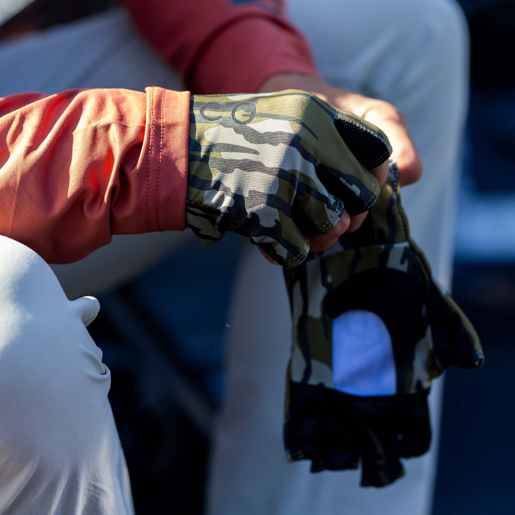 Tackle Bundle - Glove Options - Image 99