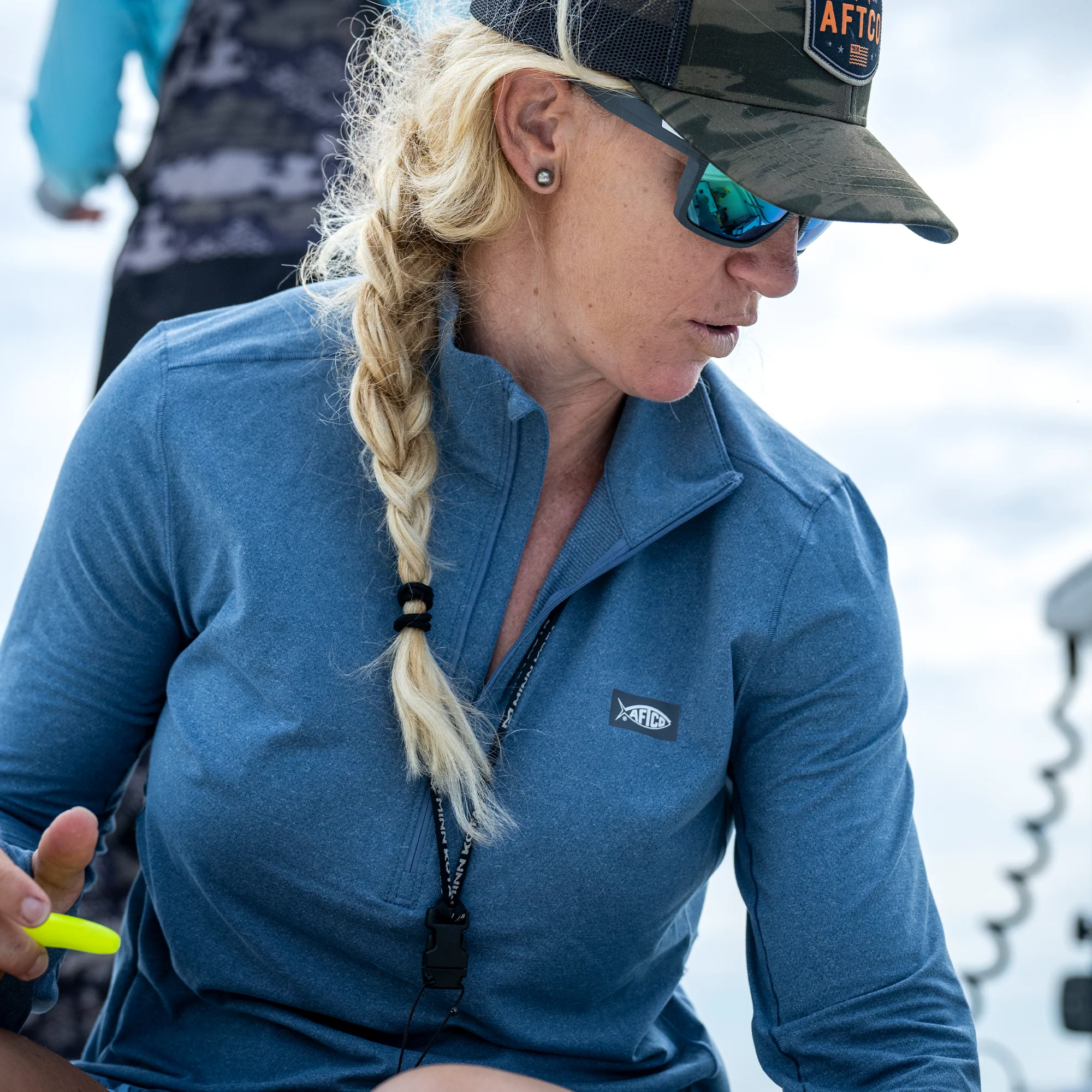 Women's Mojeaux 1/4 Zip Performance Shirt - Image 9