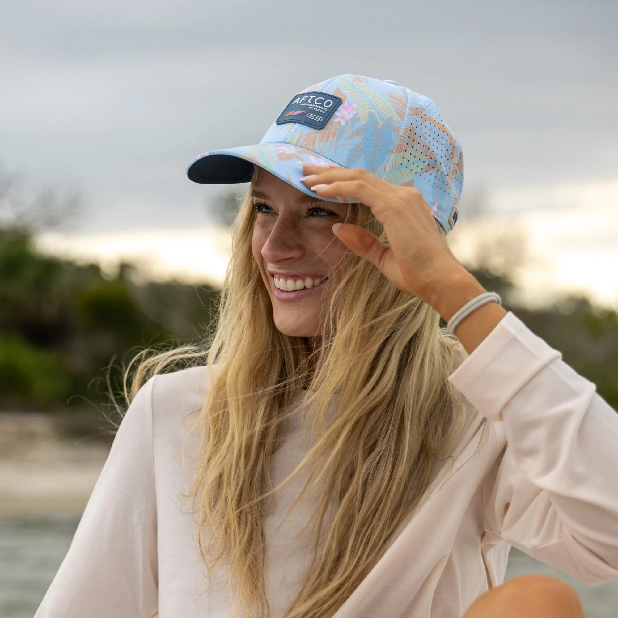 Women's Shoreline Tech Hat - Image 5